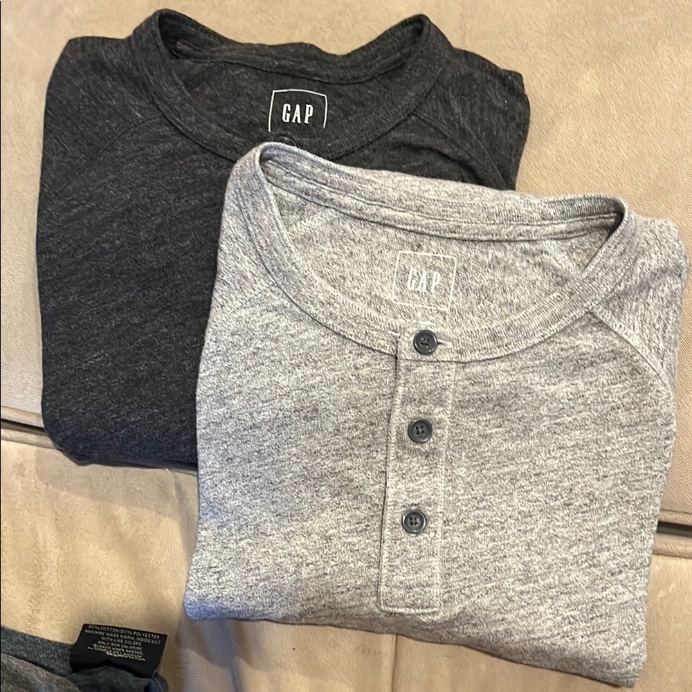 GAP Men's Gray and Black Henley Shirts
